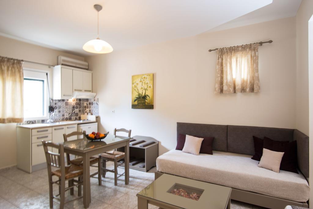 Dina Apartments Razata Exterior photo